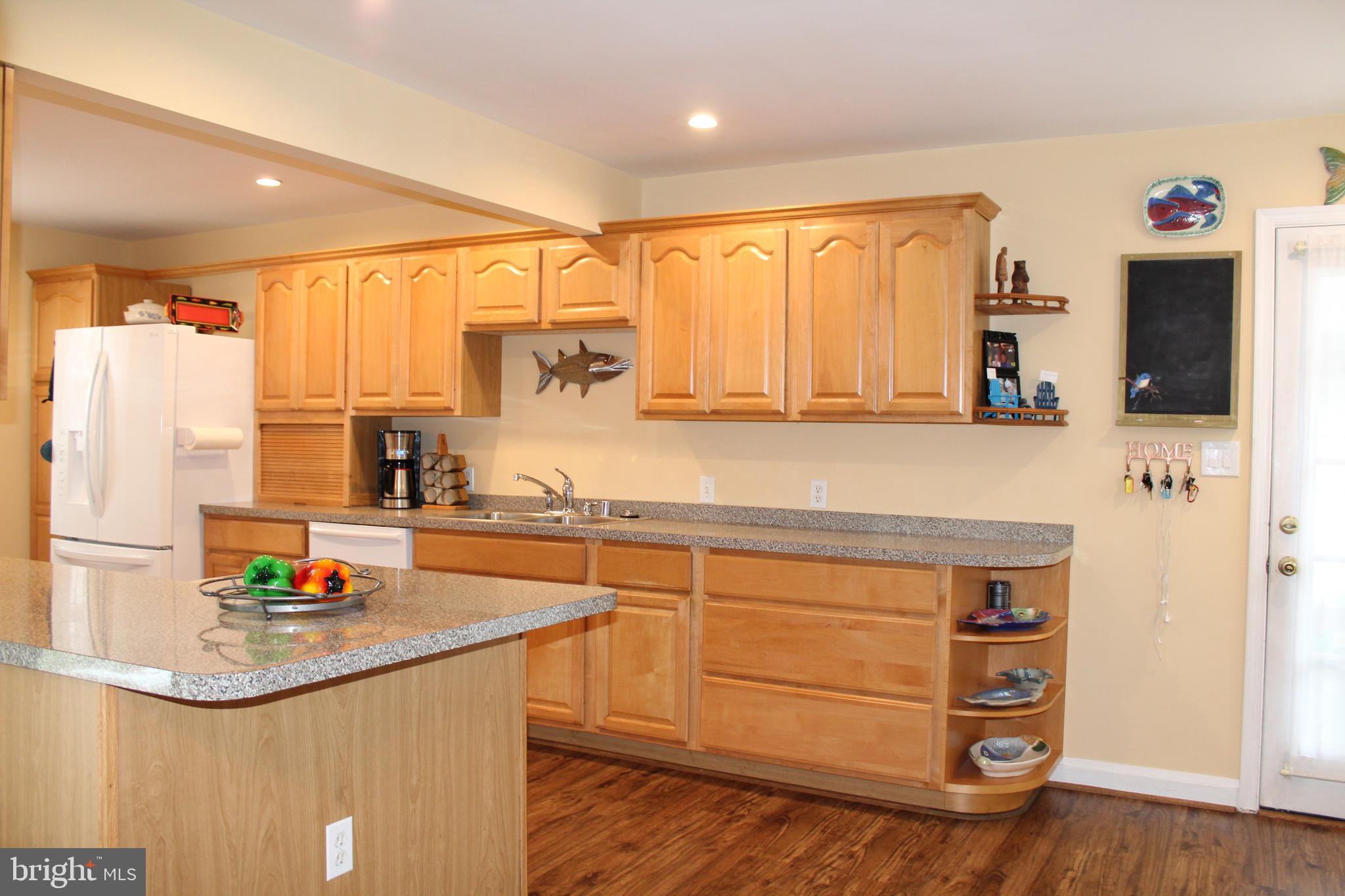 1209 Meadow View Road Pasadena, MD 21122 - Photo 33 of 95 Gallery Image 33