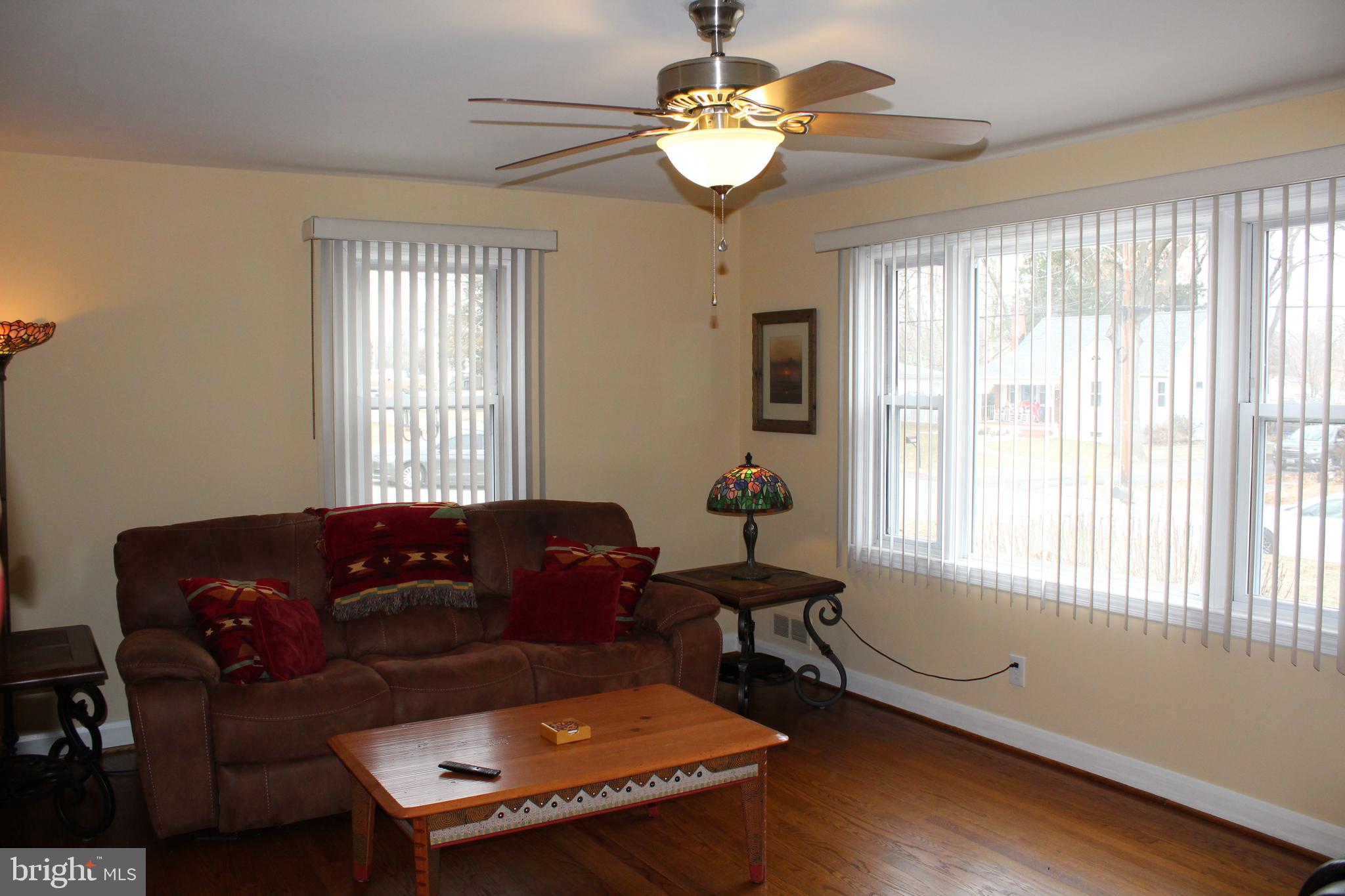 1209 Meadow View Road Pasadena, MD 21122 - Photo 6 of 95 Gallery Image 6