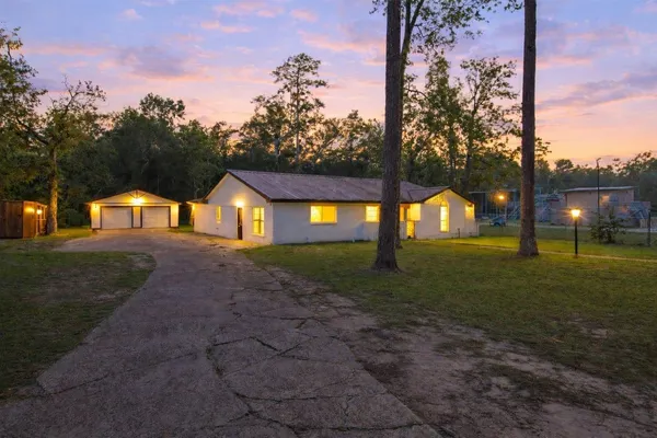 $1,750 | 1702 Athens Drive, New Caney, TX 77357