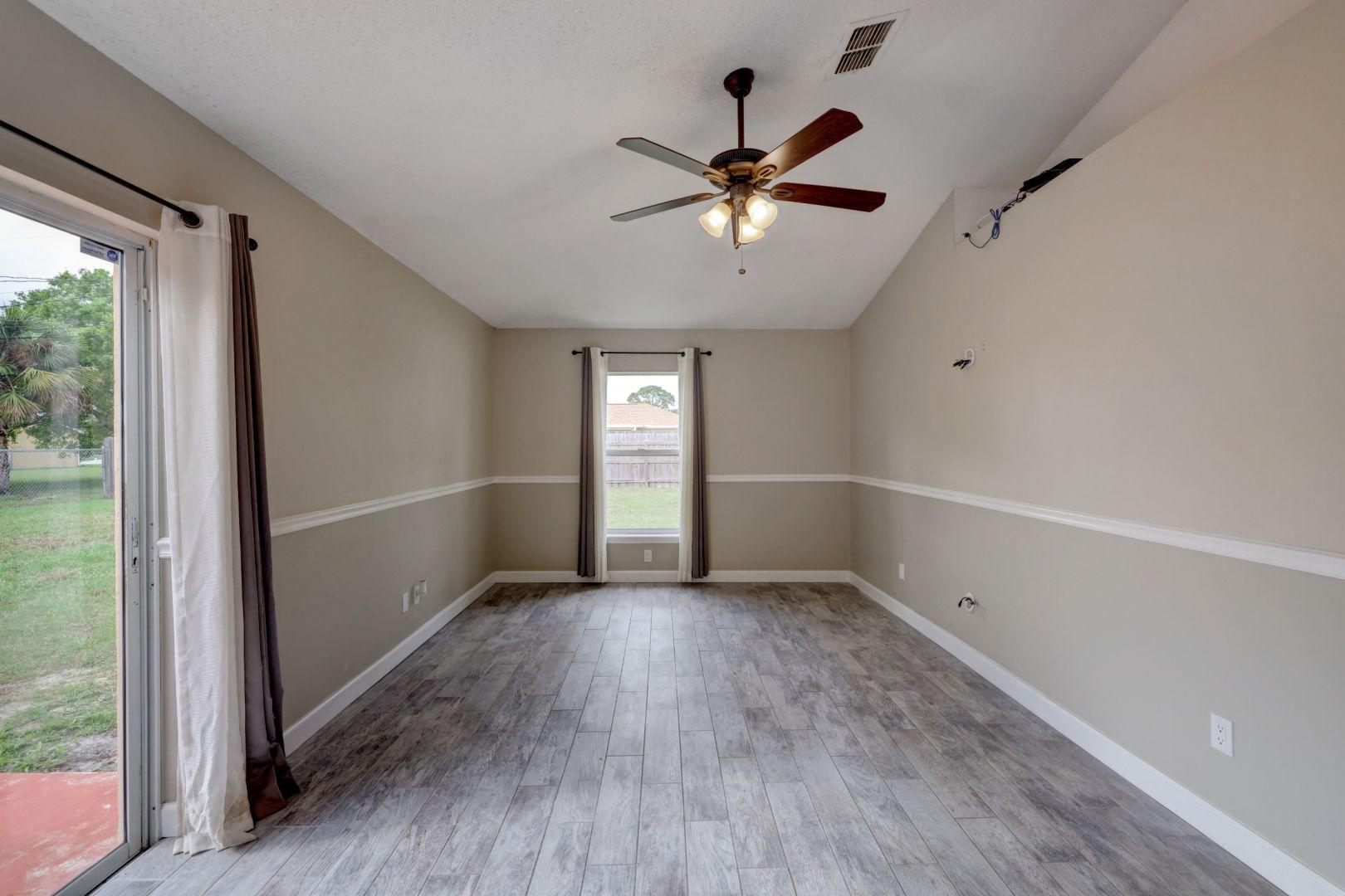 817 Southwest Commonwealth Road Port St. Lucie, FL 34953 - Photo 13 of 39 Family Room