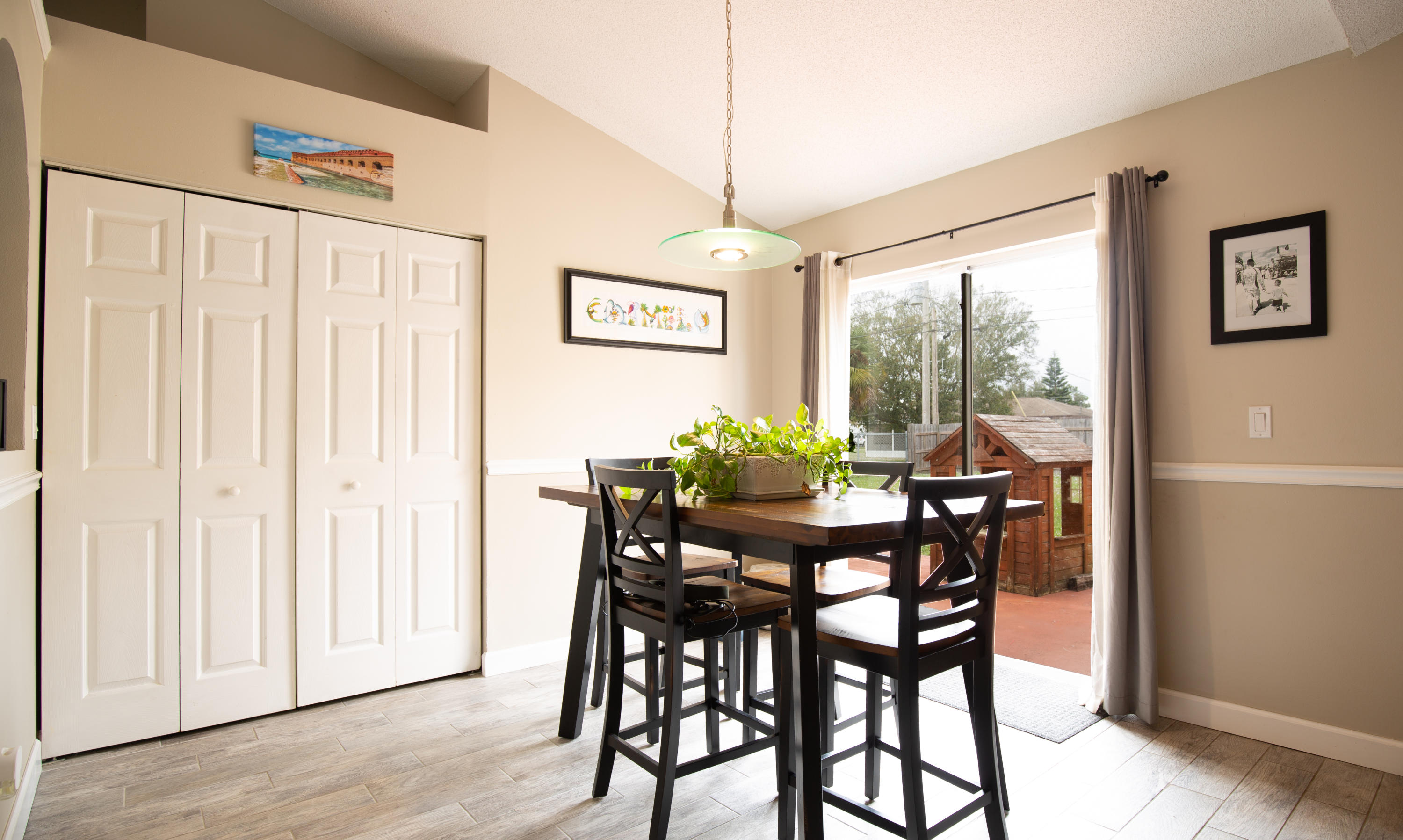 817 Southwest Commonwealth Road Port St. Lucie, FL 34953 - Photo 5 of 39 Dining Room (furnished)