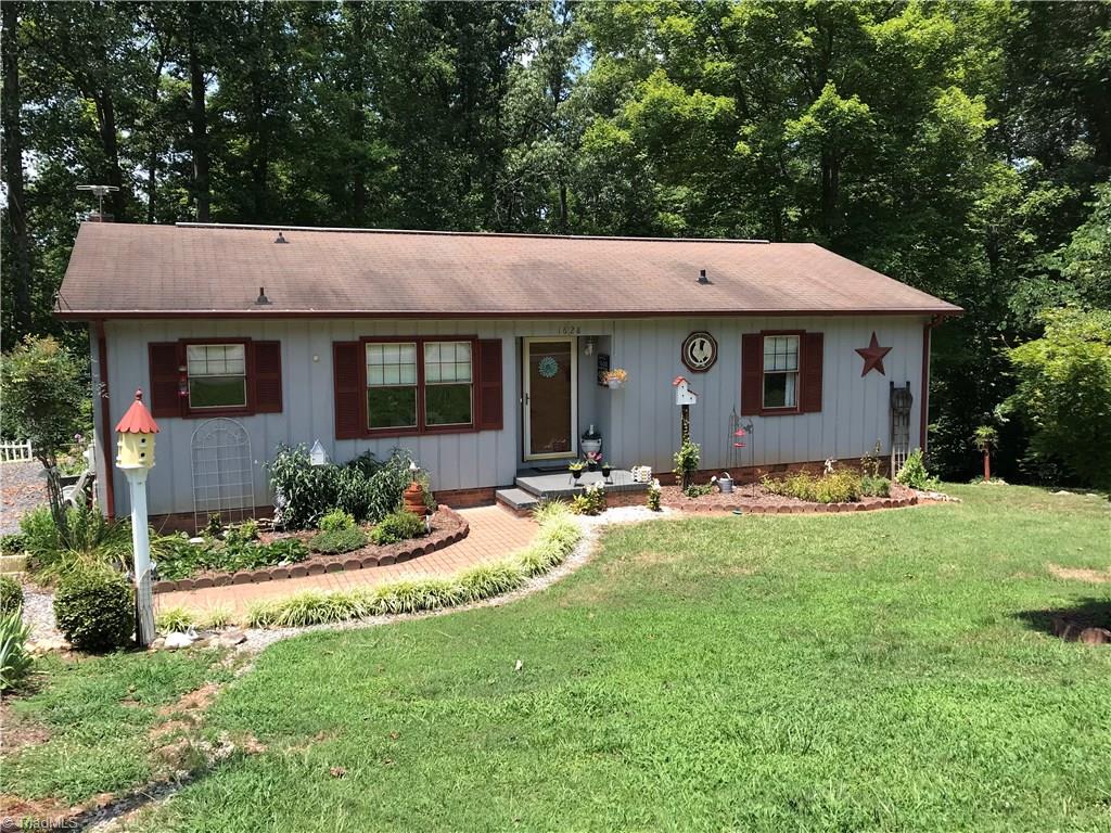 1628 Pepperidge Road Asheboro, NC 27205 - Photo 2 of 29 Gallery Image 2