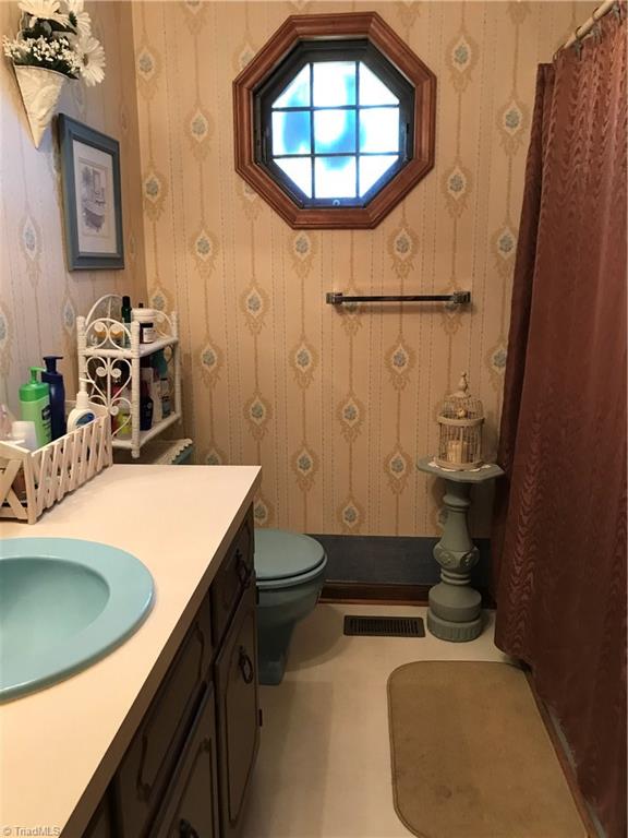 1628 Pepperidge Road Asheboro, NC 27205 - Photo 17 of 29 Gallery Image 17