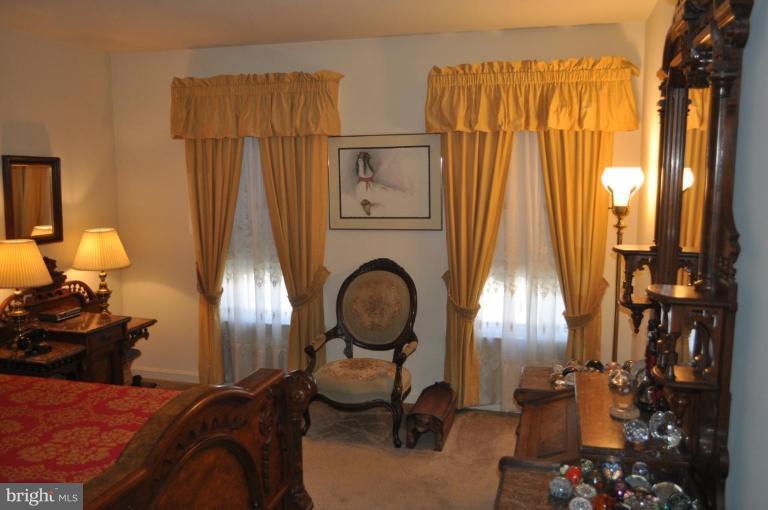 1507 Elk Point Drive Reston, VA 20194 - Photo 15 of 25 Bedroom #1