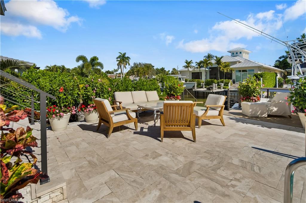 1585 Mullet Lane Naples, FL 34102 - Photo 33 of 50