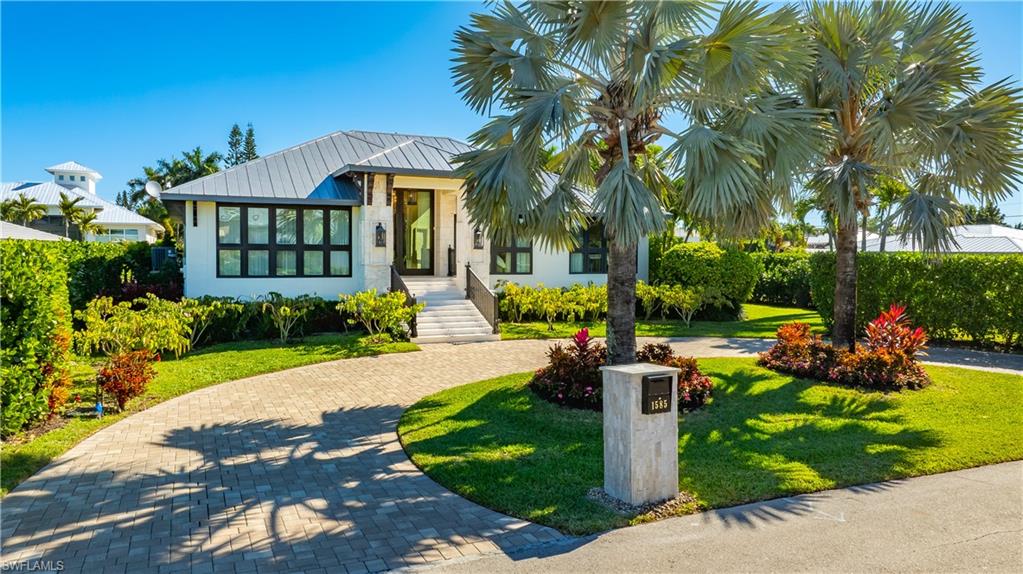 1585 Mullet Lane Naples, FL 34102 - Photo 45 of 50