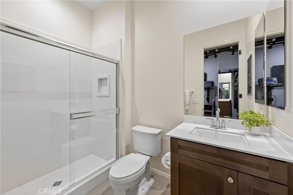 17549 Bretton Woods Place Riverside, CA 92504 - Photo 18 of 38 Gym en-suite full bathroom