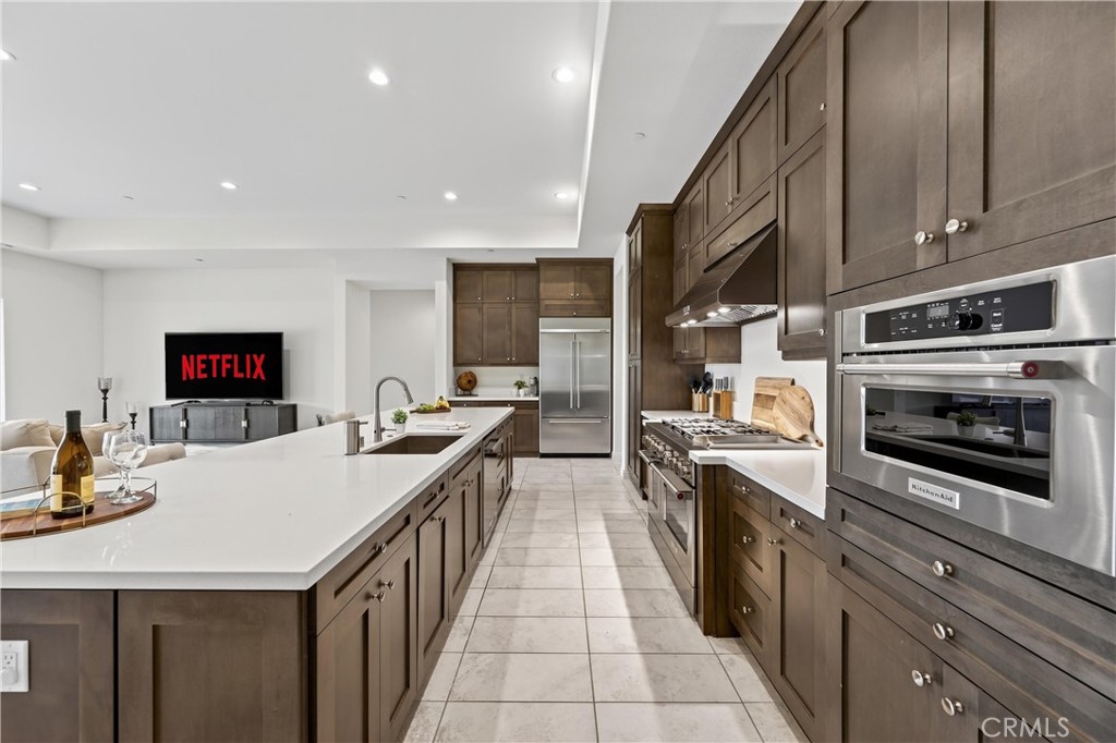 17549 Bretton Woods Place Riverside, CA 92504 - Photo 4 of 38 Gourmet kitchen