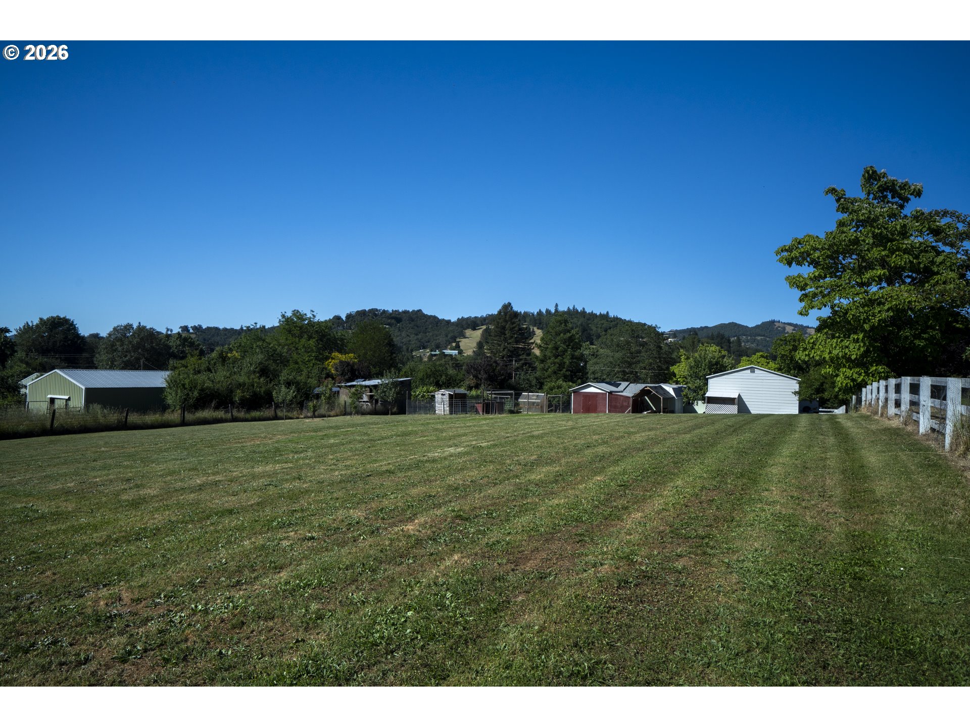 695 Glengary Loop Road Roseburg, OR 97470 - Photo 37 of 48
