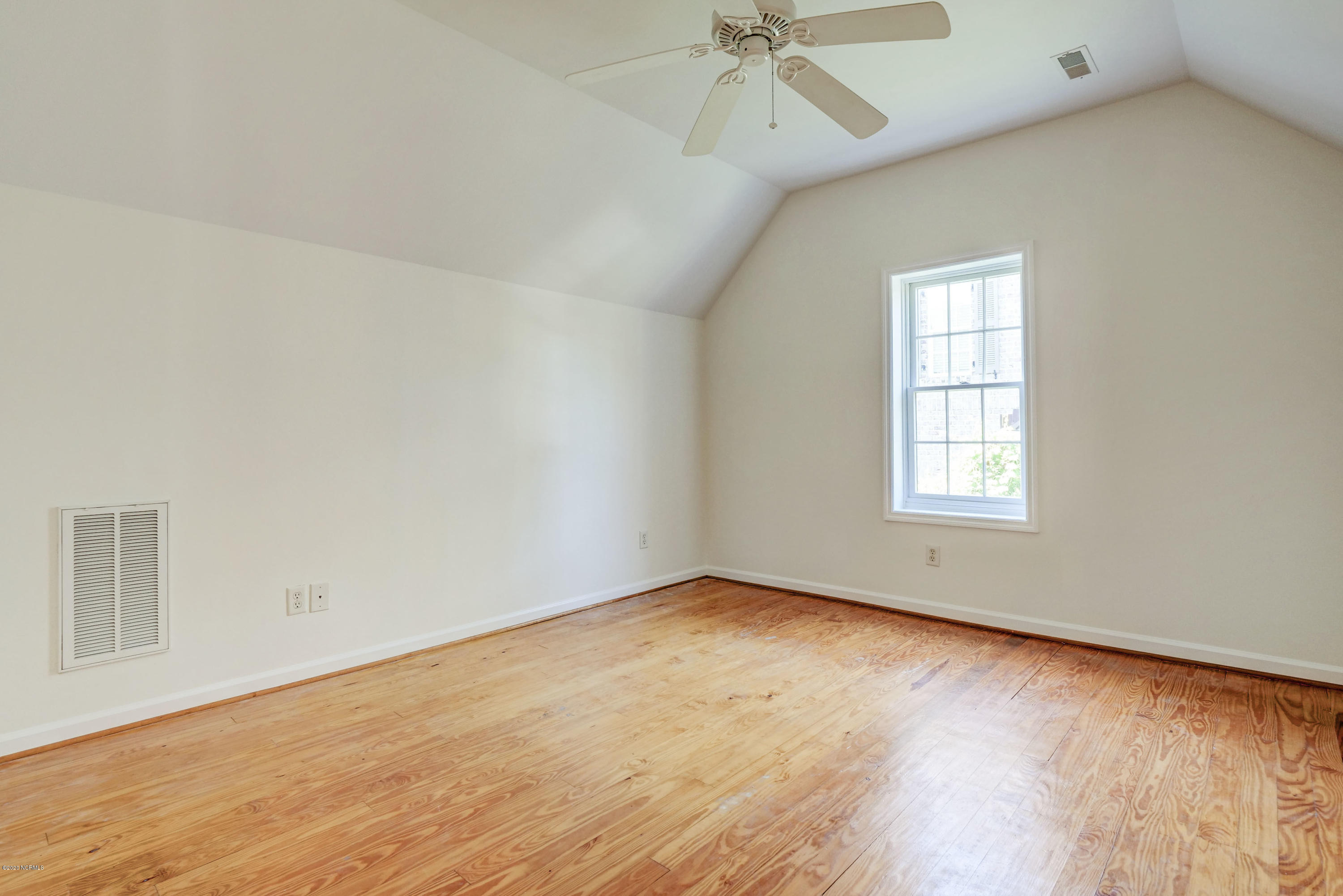1625 Country Club Road Wilmington, NC 28403 - Photo 33 of 67 033_p4522686_87_88_89_90_91_92