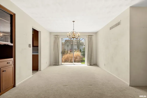 $169,900 | 3823 North Saymore Lane, Peoria, IL 61615