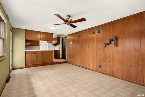 $169,900 | 3823 North Saymore Lane, Peoria, IL 61615