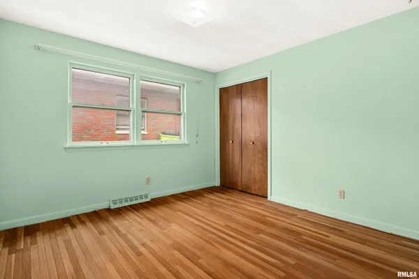 $169,900 | 3823 North Saymore Lane, Peoria, IL 61615