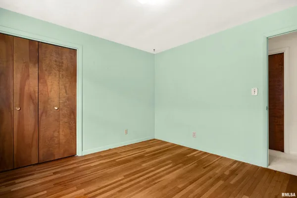 $169,900 | 3823 North Saymore Lane, Peoria, IL 61615