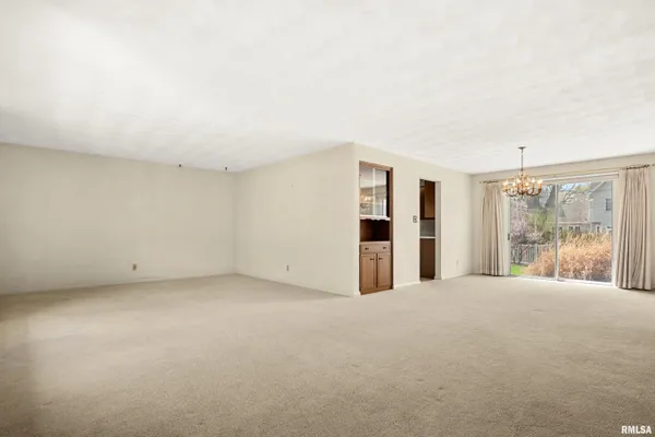 $169,900 | 3823 North Saymore Lane, Peoria, IL 61615