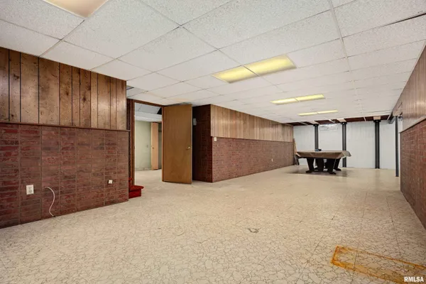 $169,900 | 3823 North Saymore Lane, Peoria, IL 61615