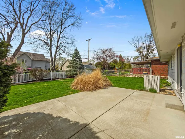 $169,900 | 3823 North Saymore Lane, Peoria, IL 61615