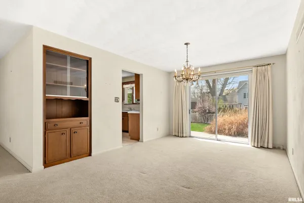 $169,900 | 3823 North Saymore Lane, Peoria, IL 61615