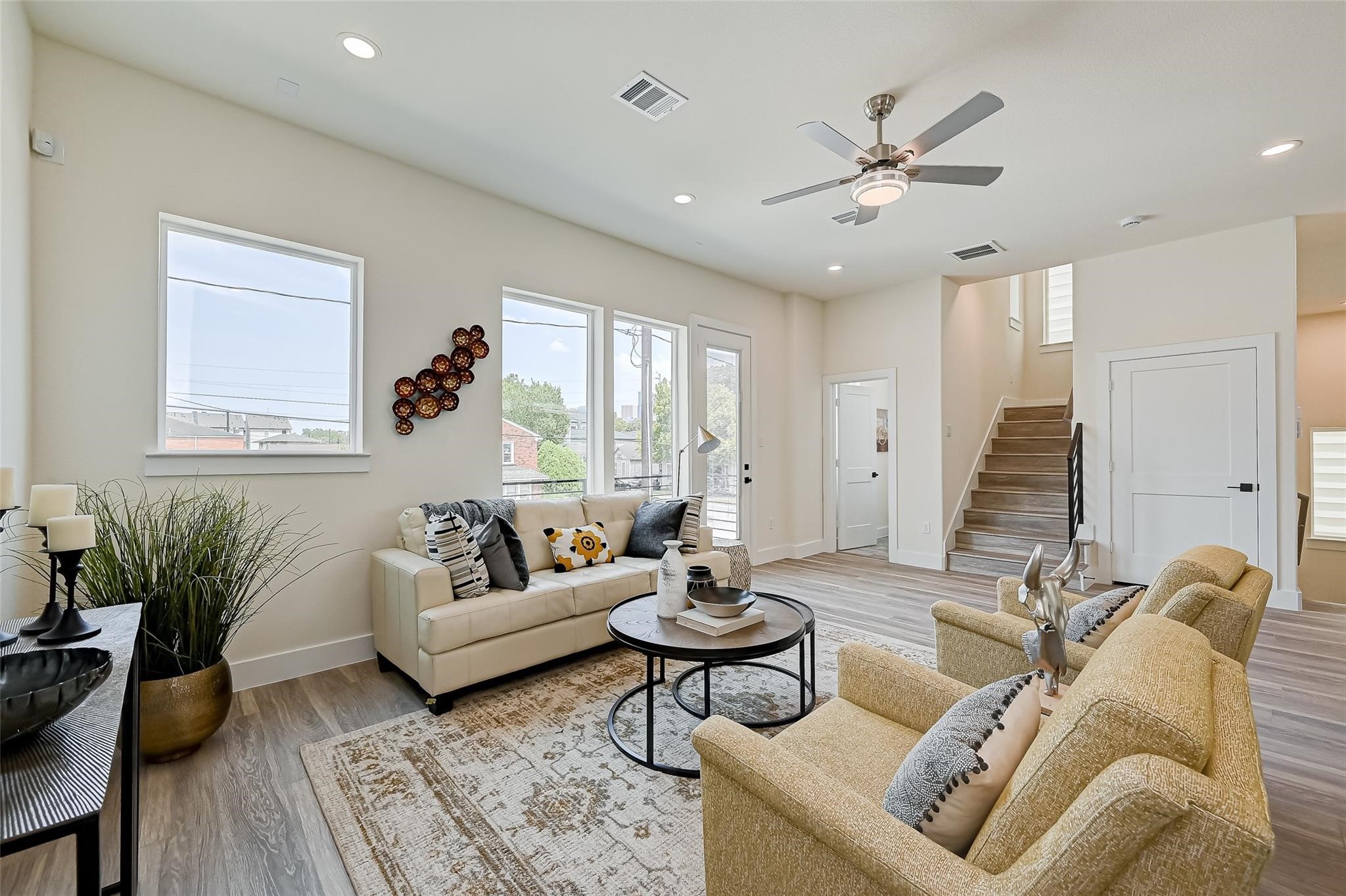 2905 Nagle Street Houston, TX 77004 - Photo 20 of 41 a living room with furniture and wooden floor