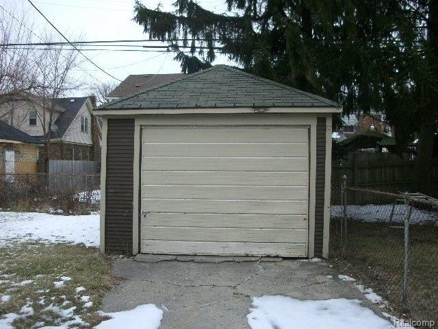 5570 Devonshire Road Detroit, MI 48224 - Photo 2 of 13 GEDC2590.JPG