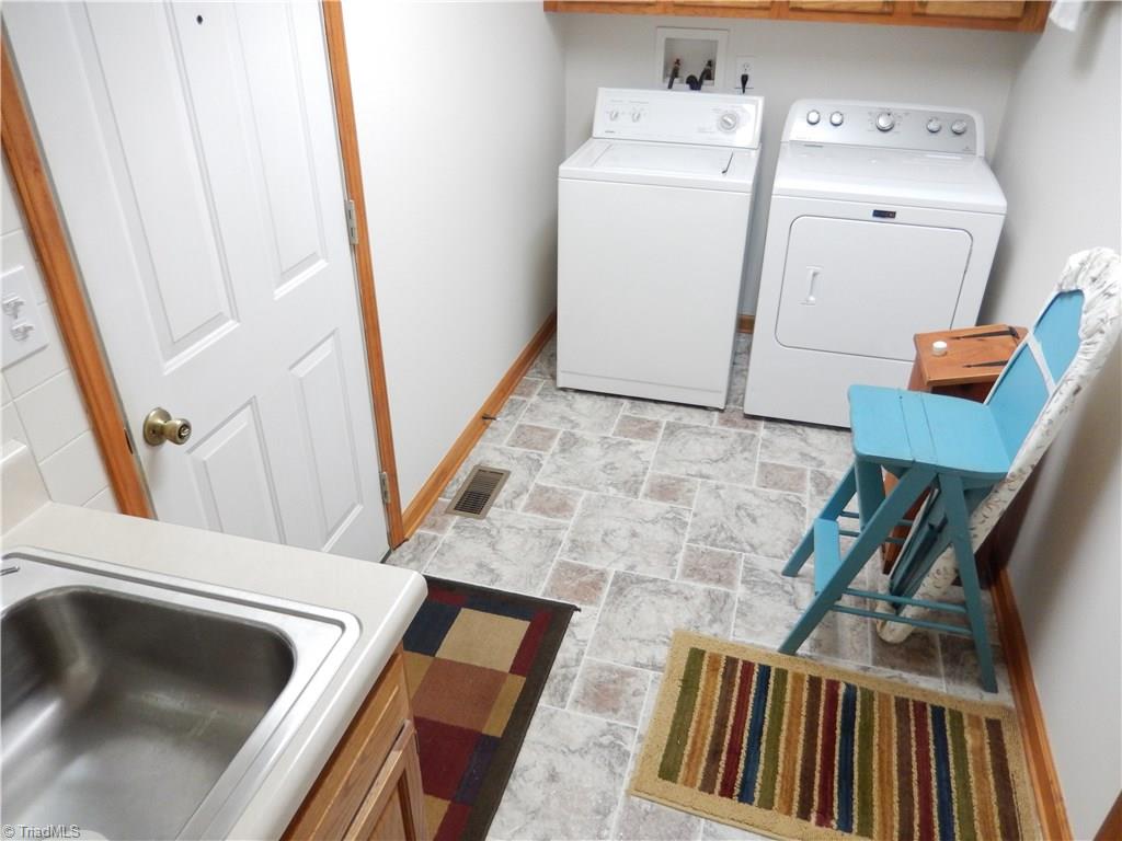 3023 Crousetown Road Denton, NC 27239 - Photo 7 of 23
