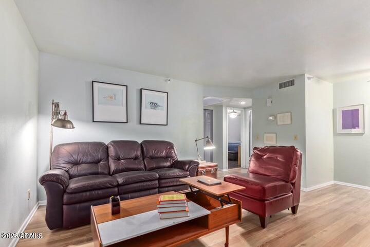 17 East Ruth Avenue, Unit 307 Phoenix, AZ 85020 - Photo 2 of 16 Living Area