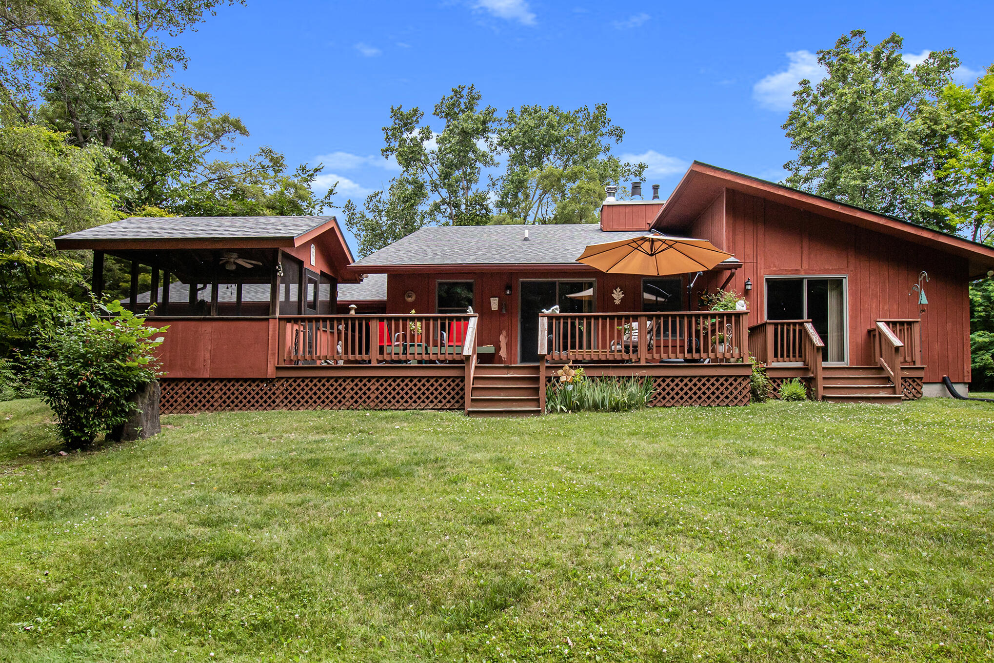 4486 Cordley Lake Road Pinckney, MI 48169 - Photo 22 of 28 IMG_4035