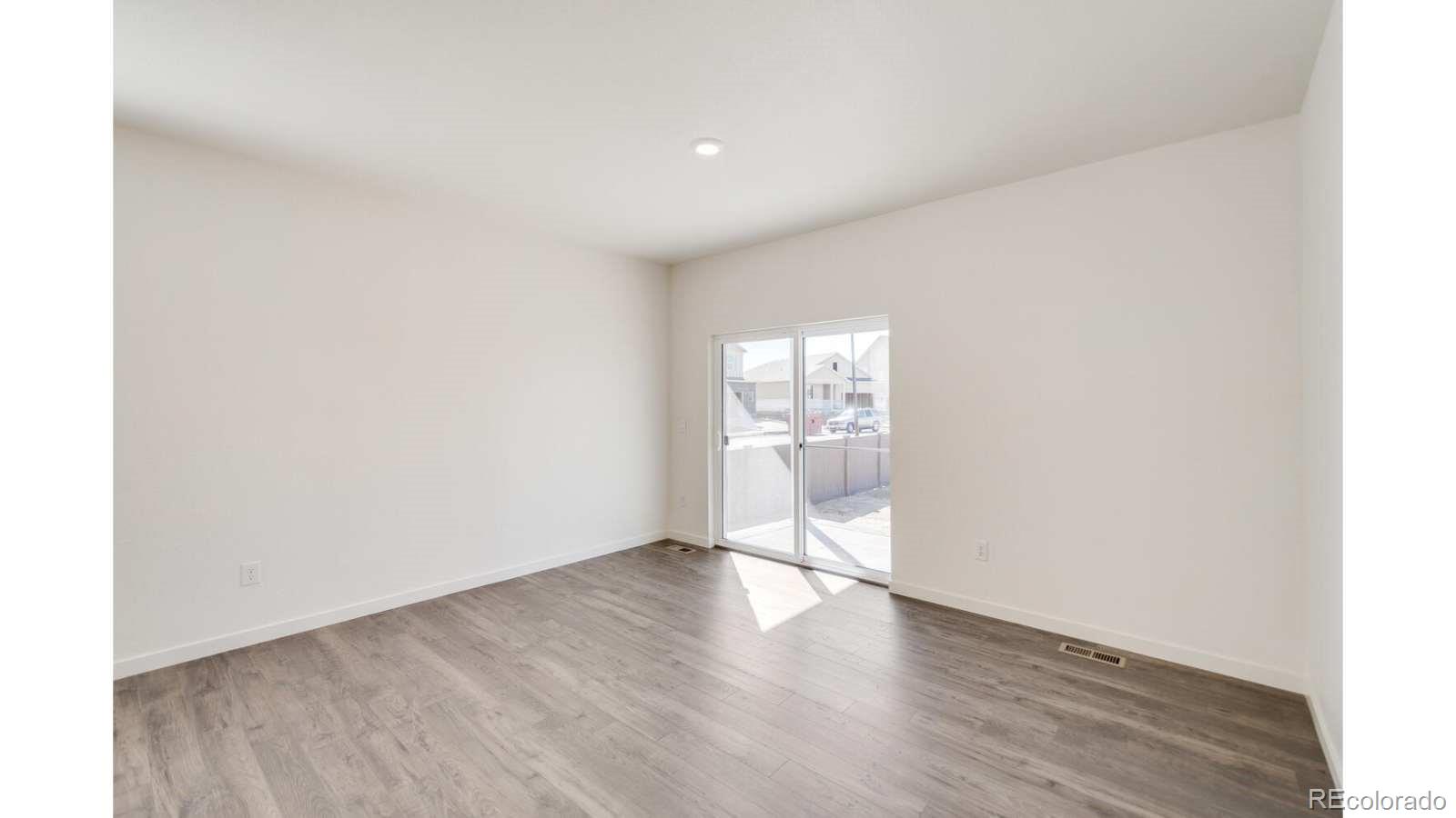 739 Ayrshire Road Johnstown, CO 80534 - Photo 5 of 29