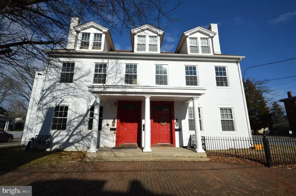 a view of a white building