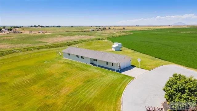$399,000 | 688 South 1600 West, Pingree, ID 83262