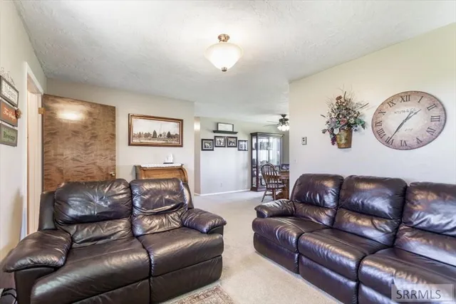 $399,000 | 688 South 1600 West, Pingree, ID 83262