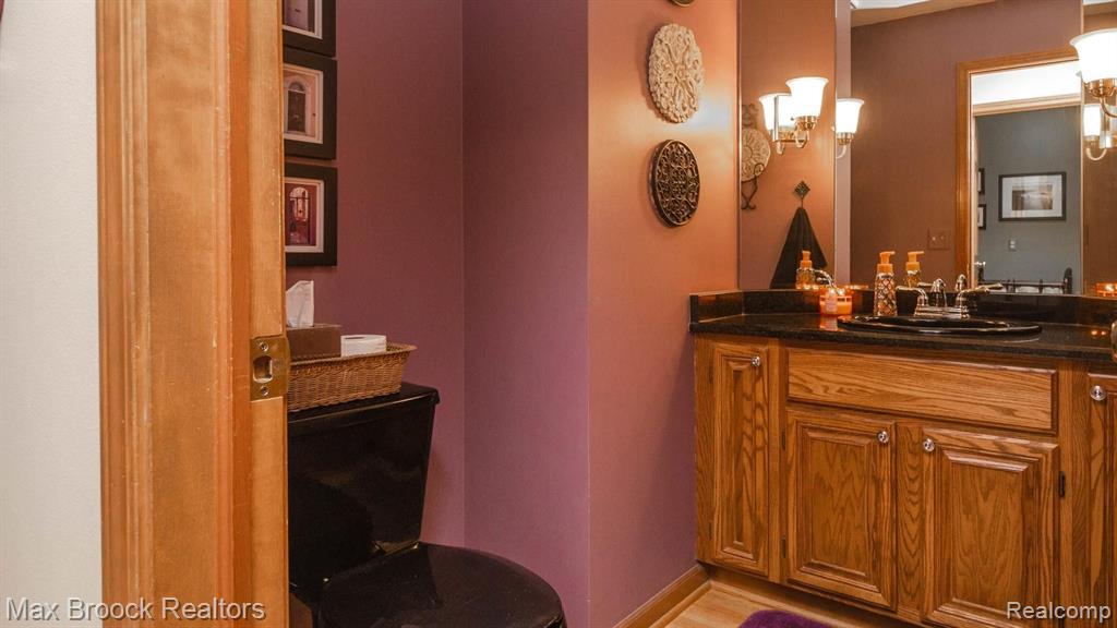 3750 Edinborough Drive Rochester Hills, MI 48306 - Photo 17 of 64