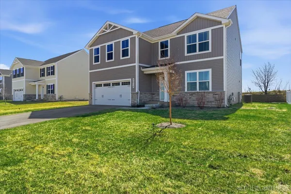 $459,900 | 8014 Deer Xing Drive, Plainfield, IL 60586