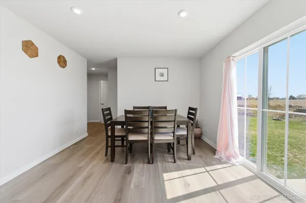 $459,900 | 8014 Deer Xing Drive, Plainfield, IL 60586