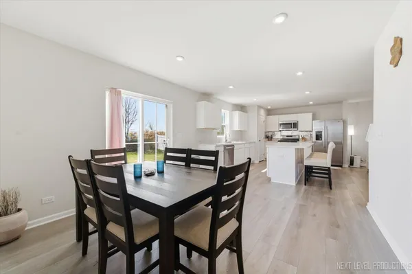 $459,900 | 8014 Deer Xing Drive, Plainfield, IL 60586