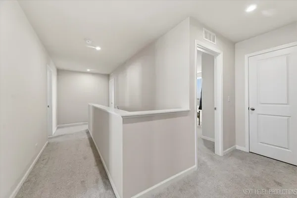 $459,900 | 8014 Deer Xing Drive, Plainfield, IL 60586