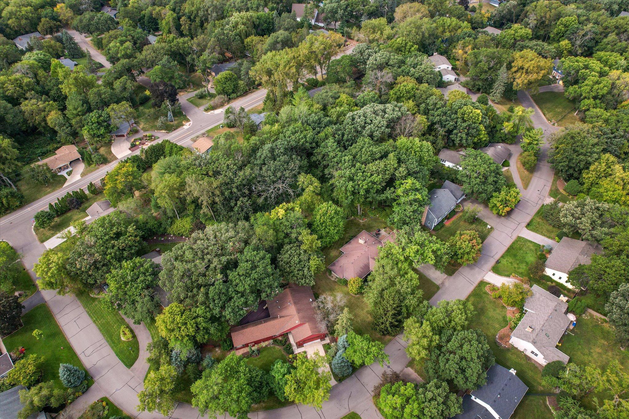 4909 Westgate Road Minnetonka, MN 55345 - Photo 36 of 41 Gallery Image 36