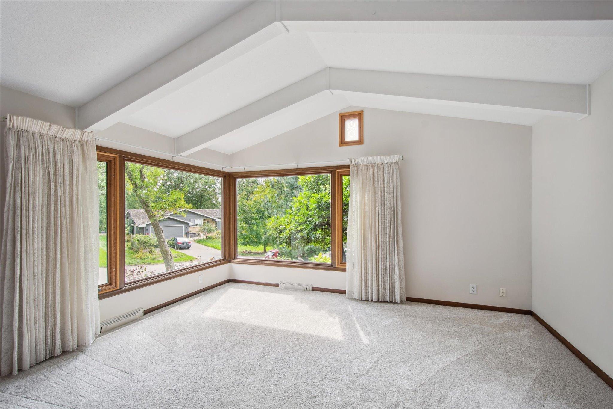4909 Westgate Road Minnetonka, MN 55345 - Photo 8 of 41 Gallery Image 8