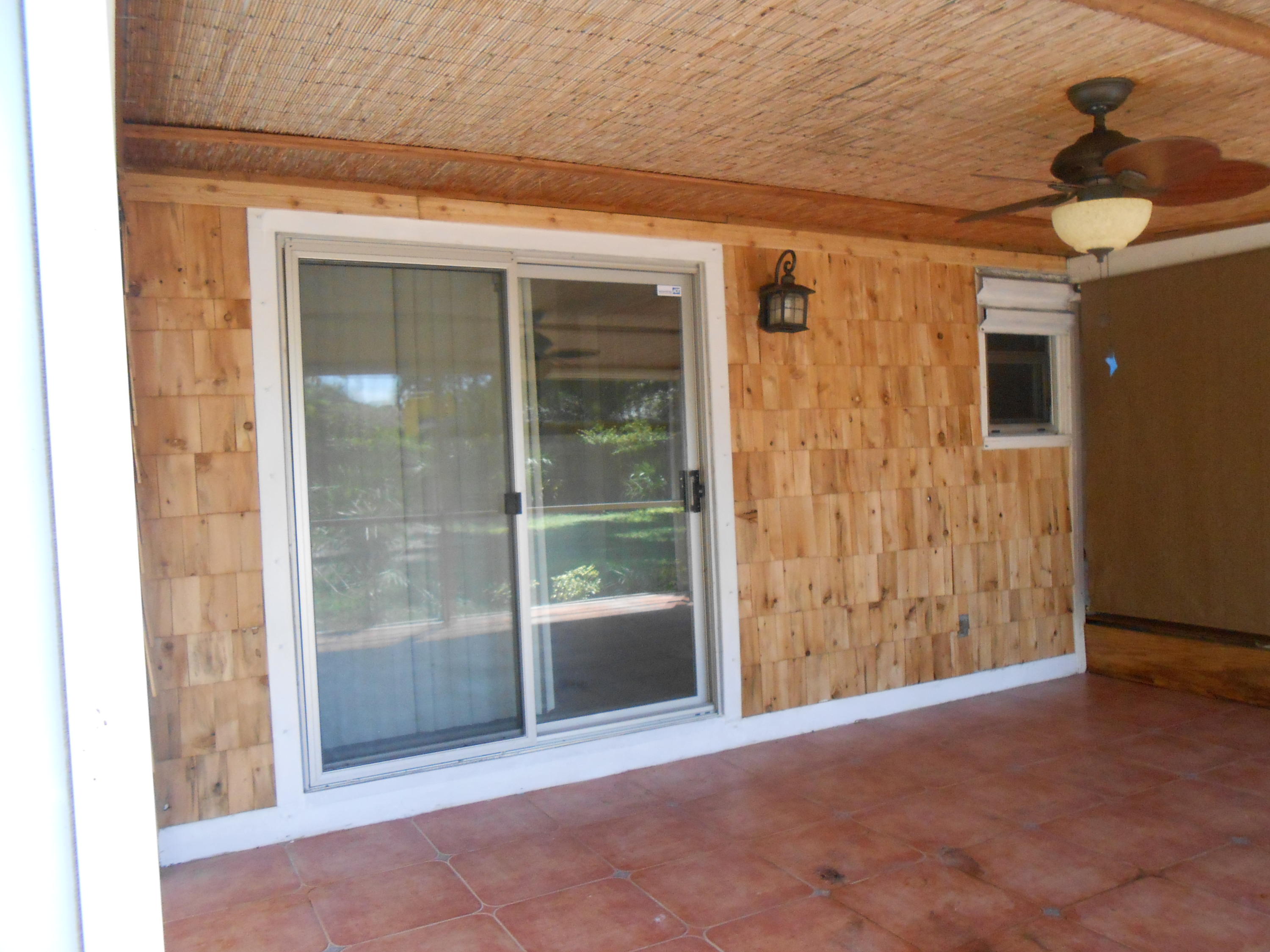 820 Hampton Road West Palm Beach, FL 33405 - Photo 4 of 15 Porch