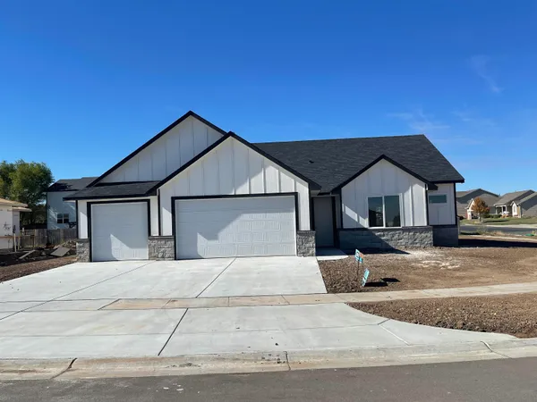 $385,000 | 1203 North Main Street, Goddard, KS 67052