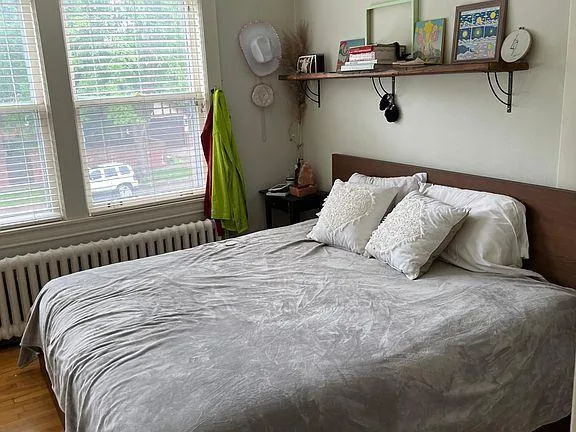 $2,950 | 78 Arundel Street, St. Paul, MN 55102