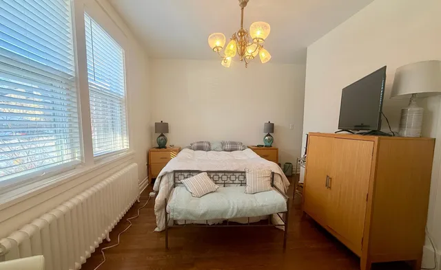 $2,950 | 78 Arundel Street, St. Paul, MN 55102