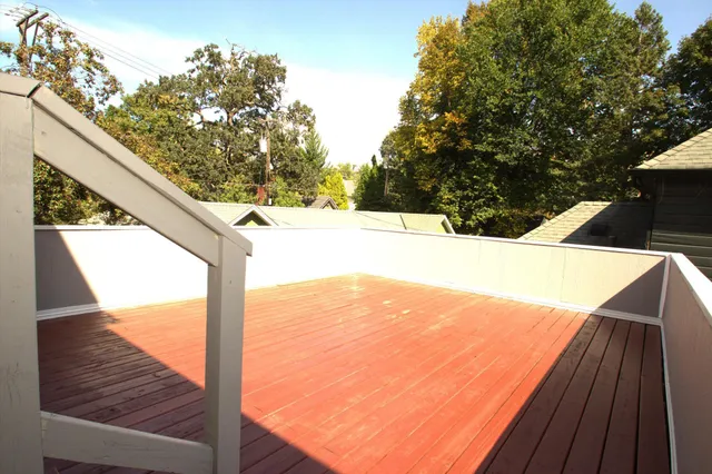 $2,950 | 78 Arundel Street, St. Paul, MN 55102