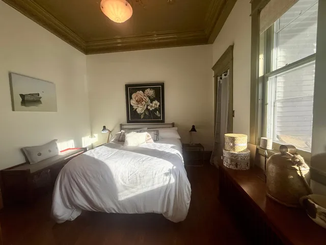 $2,950 | 78 Arundel Street, St. Paul, MN 55102