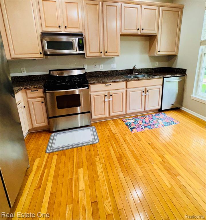 41628 Mitchell Road Novi, MI 48377 - Photo 14 of 38 Gallery Image 14