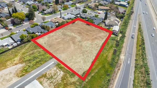 2450 Fulkerth Road Turlock, CA 95380 - Photo 3 of 16