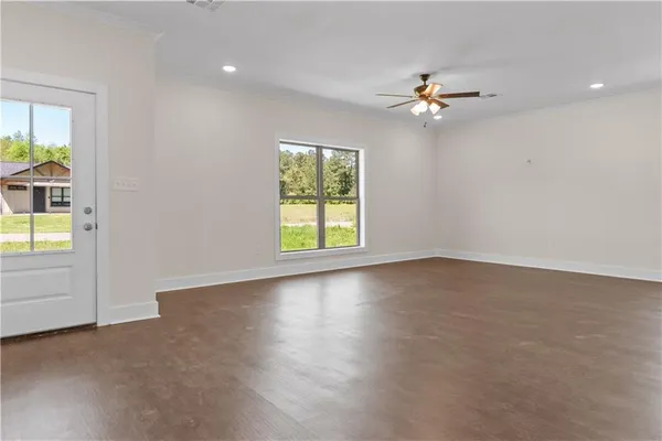 $279,900 | 123 Meadow Lane, Pollock, LA 71467