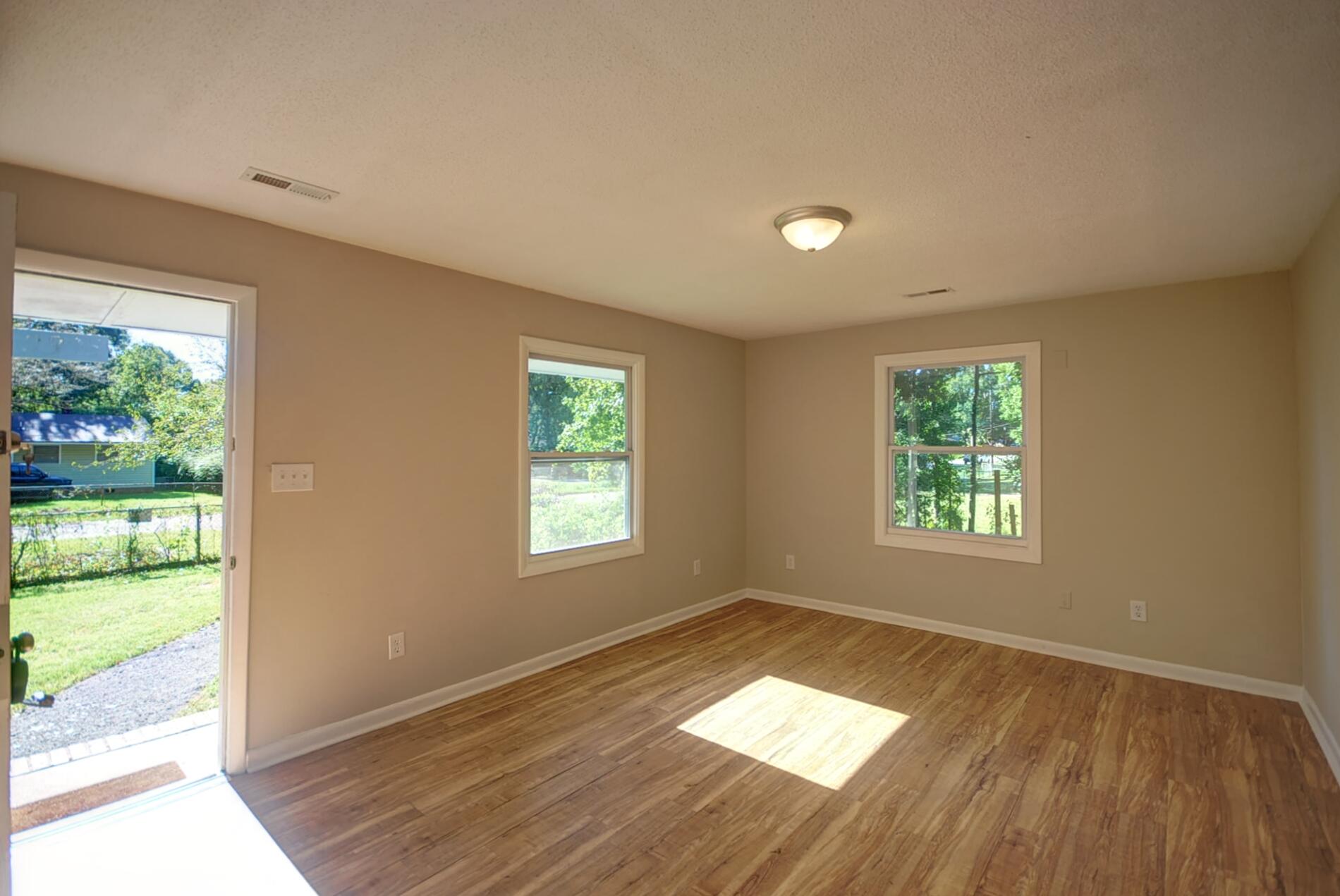 2336 Falcon Road North Charleston, SC 29406 - Photo 3 of 15 DSC_1322_3_4_Fusion-Natural