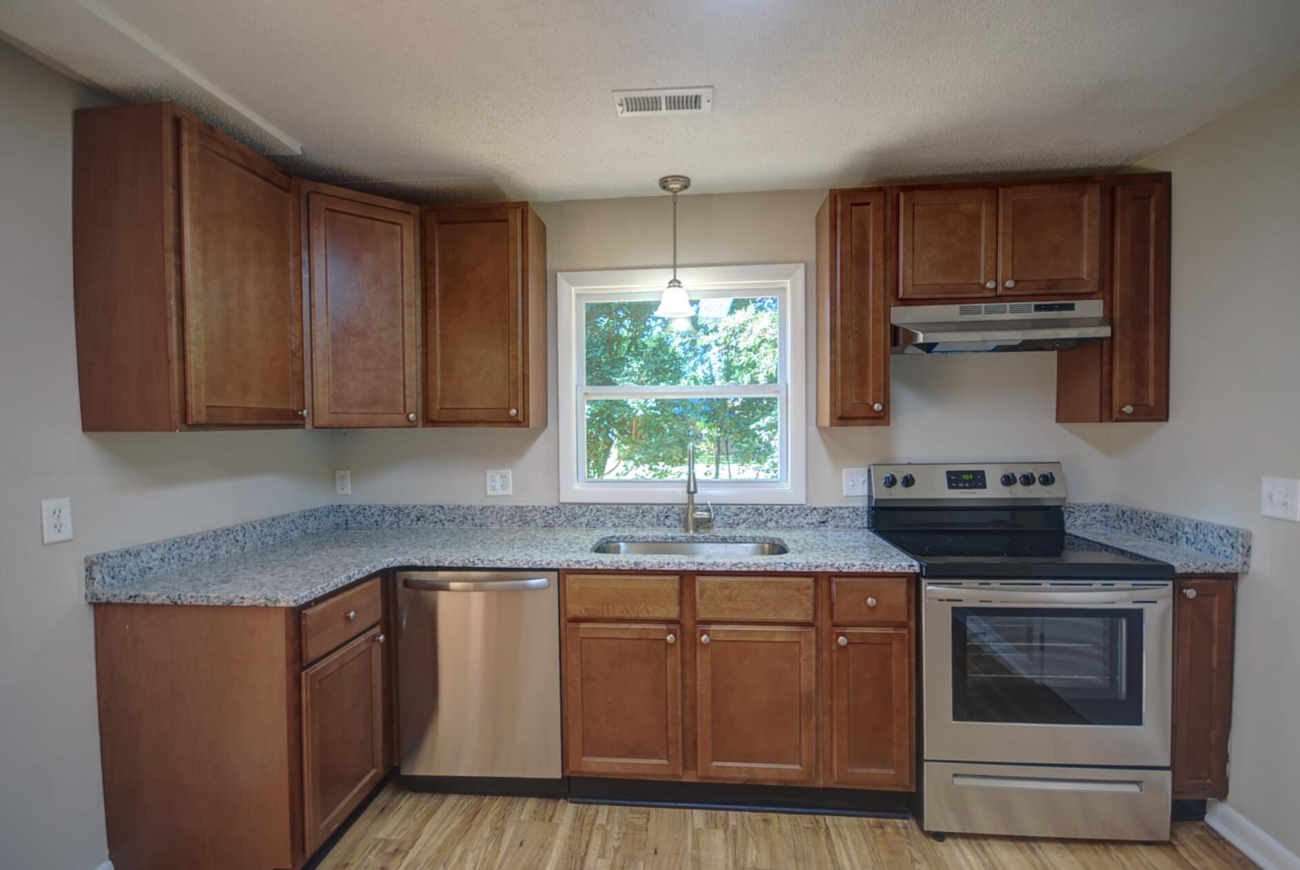 2336 Falcon Road North Charleston, SC 29406 - Photo 7 of 15 DSC_1334_5_6_Fusion-Natural