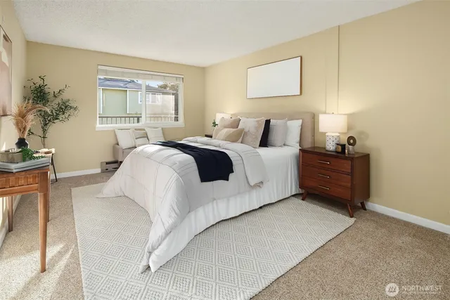 $325,000 | 9416 1st Avenue Northeast, Unit 312, Seattle, WA 98115